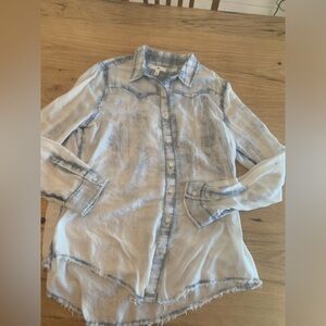 BP Western Distressed Lightweight Button Down Shirt Blue White Women’s Small Pre